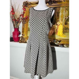 Max edition dress size L